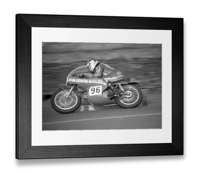 Framed Print : John Kidson (Aermacchi) 1986 Classic junior Manx Grand Prix Framed Print : John Kidson (Aermacchi) 1986 Classic junior Manx Grand Prix