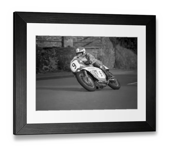 Framed Print : Tony Russell (Matchless) 1986 Classic Senior Manx Grand Prix Framed Print : Tony Russell (Matchless) 1986 Classic Senior Manx Grand Prix