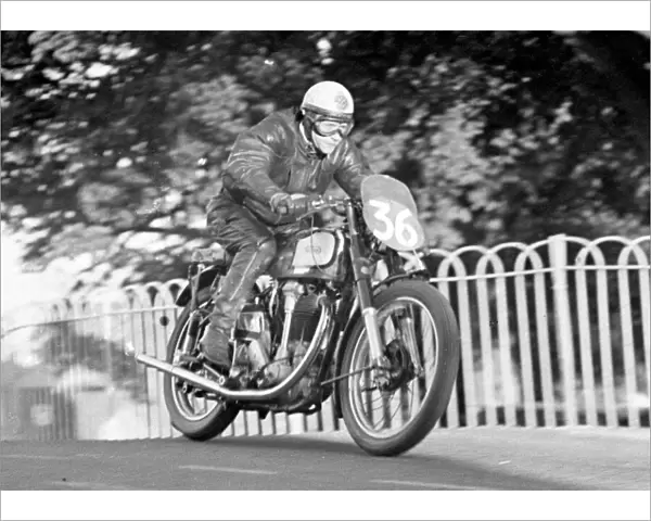 Reg Dearden (Norton) 1949 Senior Clubman TT