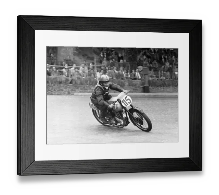 Framed Print : Len Bolshaw (Triumph) 1949 Lightweight Clubman TT Framed Print : Len Bolshaw (Triumph) 1949 Lightweight Clubman TT