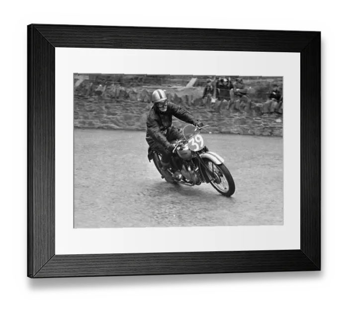 Framed Print : Roland Austin (Triumph) 1949 Senior Clubman TT Framed Print : Roland Austin (Triumph) 1949 Senior Clubman TT