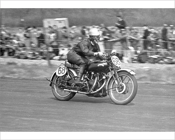 Hedley Cox (Vincent) 1953 Silverstone