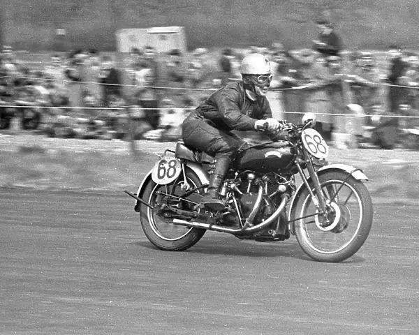 Hedley Cox (Vincent) 1953 Silverstone