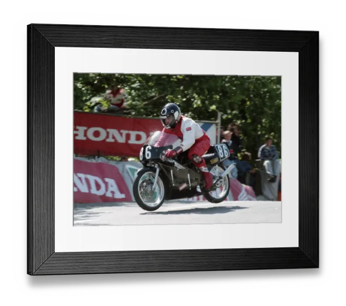 Framed Print : Reg Lennon (Honda) 1994 Ultra Lightweight TT Framed Print : Reg Lennon (Honda) 1994 Ultra Lightweight TT