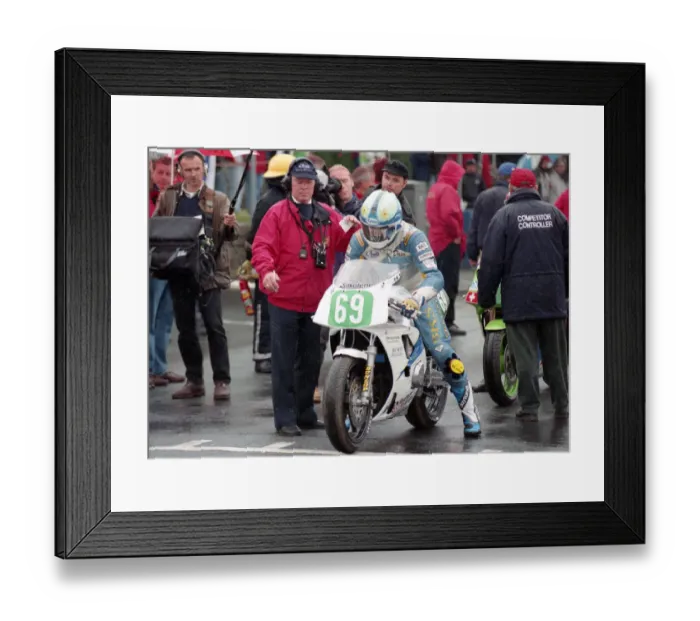 Framed Print : Dave Morris (Chrysalis Yamaha) 1998 Lightweight 400 TT Framed Print : Dave Morris (Chrysalis Yamaha) 1998 Lightweight 400 TT