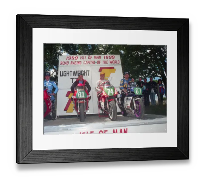 Framed Print : Podium, 1999 Lightweight 400 TT