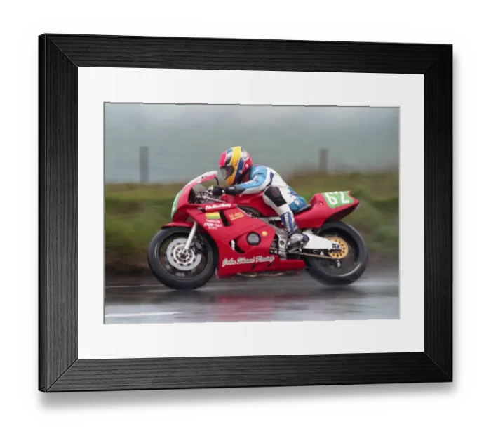 Framed Print : Paul Williams (Honda) 1998 Lightweight 400 TT Framed Print : Paul Williams (Honda) 1998 Lightweight 400 TT
