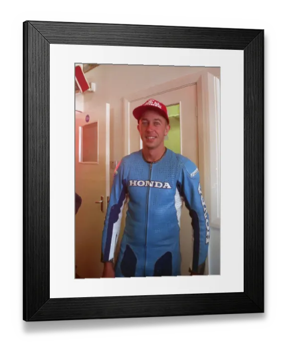 Framed Print : Paul Williams (Honda) 1999 Lightweight 400 TT Framed Print : Paul Williams (Honda) 1999 Lightweight 400 TT
