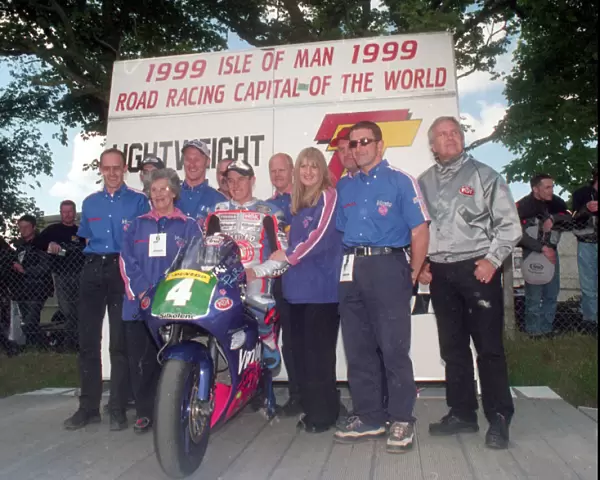 John McGuinness (Vimto Honda) 1999 Lightweight 250 TT
