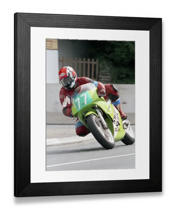 Framed Print : Mark Kneen (Yamaha) 1993 Lightweight Manx Grand Prix Framed Print : Mark Kneen (Yamaha) 1993 Lightweight Manx Grand Prix