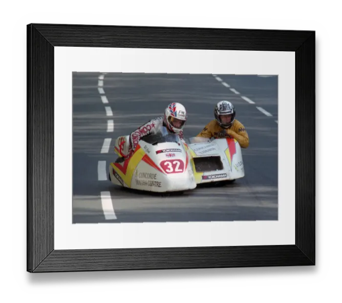 Framed Print : Bill Crook & Lee Patterson (Jacobs FZR) 1996 Sidecar TT Framed Print : Bill Crook & Lee Patterson (Jacobs FZR) 1996 Sidecar TT