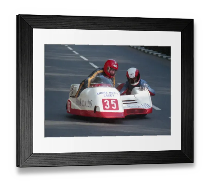 Framed Print : Helmut Lunemann & Martin Loicht (Yamaha) 1996 Sidecar TT Framed Print : Helmut Lunemann & Martin Loicht (Yamaha) 1996 Sidecar TT