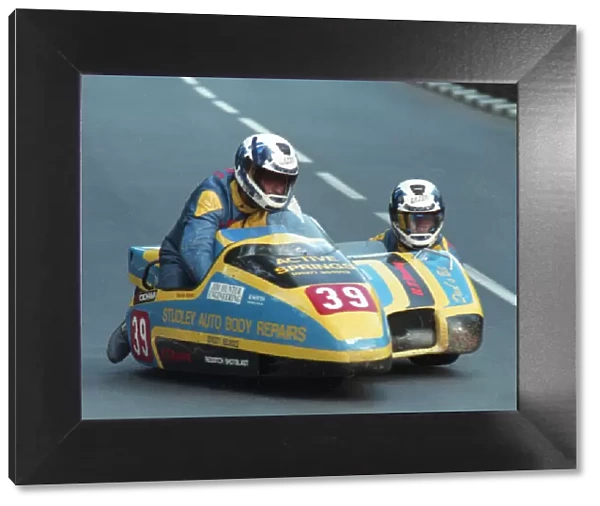 Martin Waters & Tim Jarvis (Molyneux Honda) 1996 Sidecar TT