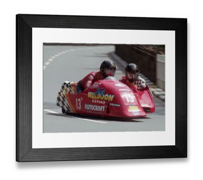 Framed Print : Stuart Muldoon & Chris Gusman (Ireson Yamaha) 1996 Sidecar TT Framed Print : Stuart Muldoon & Chris Gusman (Ireson Yamaha) 1996 Sidecar TT