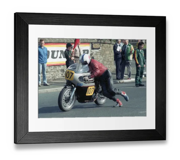Framed Print : Mike Colin (Norton) 1989 Senior Classic Manx Grand Prix Framed Print : Mike Colin (Norton) 1989 Senior Classic Manx Grand Prix