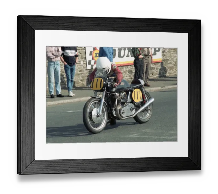 Framed Print : Andy Molnar (Norton) 1989 Senior Classic Manx Grand prix Framed Print : Andy Molnar (Norton) 1989 Senior Classic Manx Grand prix