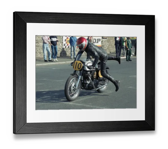 Framed Print : John Hargreaves (Norton) 1989 Senior Classic Manx Grand prix Framed Print : John Hargreaves (Norton) 1989 Senior Classic Manx Grand prix