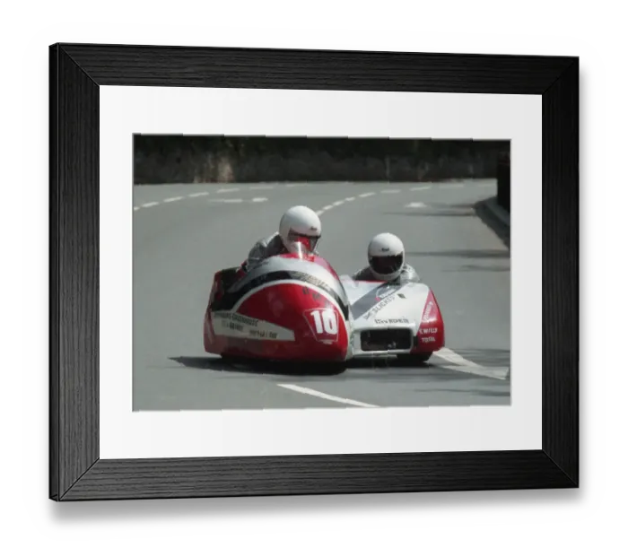 Framed Print : Graham Hayne & Michael Craig (DMR) 1996 Sidecar TT Framed Print : Graham Hayne & Michael Craig (DMR) 1996 Sidecar TT