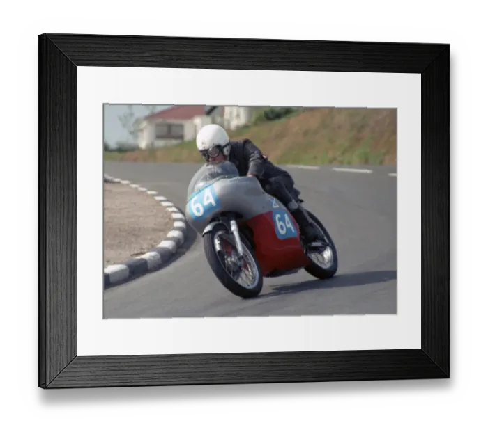Framed Print : Adam Easton (Norton) 1989 Junior Classic Manx Grand Prix Framed Print : Adam Easton (Norton) 1989 Junior Classic Manx Grand Prix