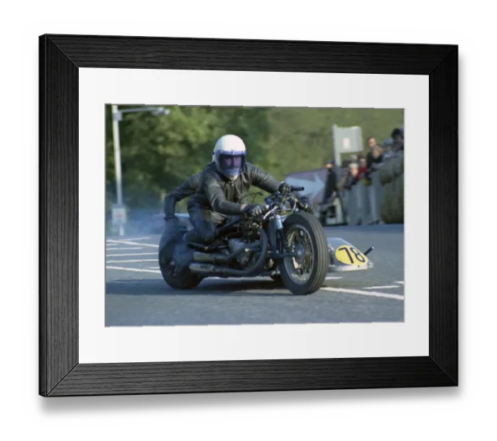 Framed Print : Artie Oates & Edda Oates (Triumph) 1972 750 Sidecar TT Framed Print : Artie Oates & Edda Oates (Triumph) 1972 750 Sidecar TT