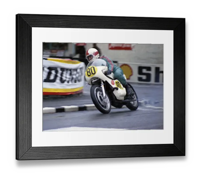 Framed Print : Ivan Hodgkinson (Granby Suzuki) 1972 Senior TT practice Framed Print : Ivan Hodgkinson (Granby Suzuki) 1972 Senior TT practice