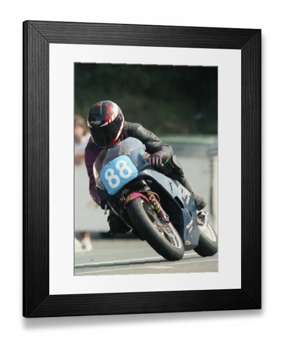 Framed Print : David Hogg (Yamaha) 1993 Junior Manx Grand Prix Framed Print : David Hogg (Yamaha) 1993 Junior Manx Grand Prix