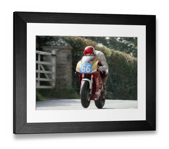 Framed Print : Brian Mateer (Suzuki) 1993 Junior Manx Grand Prix Framed Print : Brian Mateer (Suzuki) 1993 Junior Manx Grand Prix