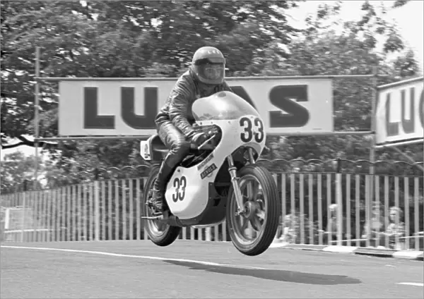 Les Kenny (Yamaha) 1975 Classic TT