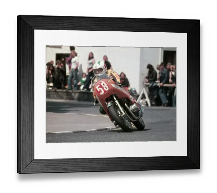 Framed Print : Gordon Pantall (Kawasaki) 1976 Production TT Framed Print : Gordon Pantall (Kawasaki) 1976 Production TT
