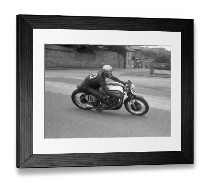 Framed Print : Monty Buxton (Norton) 1960 Senior Southern 100 Framed Print : Monty Buxton (Norton) 1960 Senior Southern 100