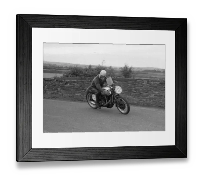 Framed Print : Frank Cope (Norton) 1960 Lightweight Southern 100