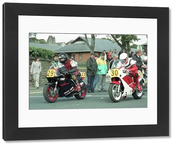 Pete Searle (Ducati) & Chris Kneen (Suzuki) 1989 Senior Manx Grand Prix