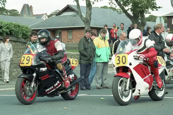 Pete Searle (Ducati) & Chris Kneen (Suzuki) 1989 Senior Manx Grand Prix