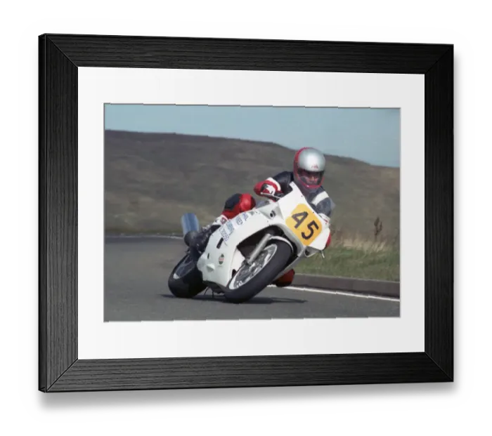Framed Print : Phil Kneen (Yamaha) 1989 Senior Manx Grand Prix Framed Print : Phil Kneen (Yamaha) 1989 Senior Manx Grand Prix