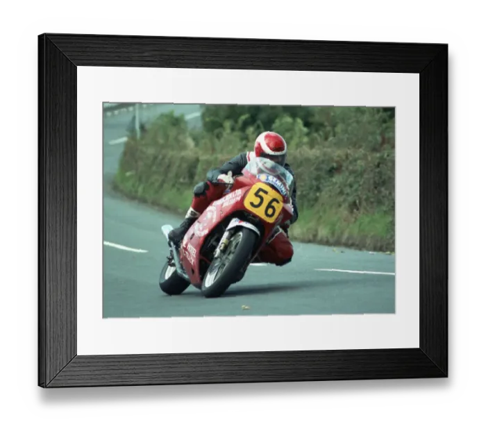 Framed Print : David Black (Suzuki) 1989 Senior Manx Grand Prix Framed Print : David Black (Suzuki) 1989 Senior Manx Grand Prix