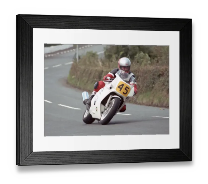 Framed Print : Phil Kneen (Yamaha) 1989 Senior Manx Grand Prix Framed Print : Phil Kneen (Yamaha) 1989 Senior Manx Grand Prix