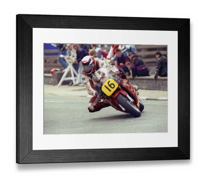 Framed Print : David Black (Kawasaki) 1993 Senior Manx Grand Prix Framed Print : David Black (Kawasaki) 1993 Senior Manx Grand Prix