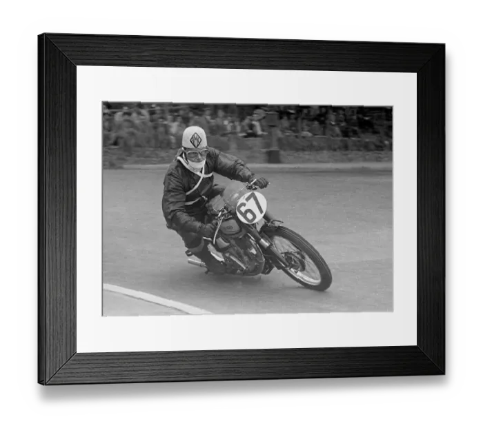 Framed Print : Angus Herbert (Norton) 1950 Senior Clubman TT Framed Print : Angus Herbert (Norton) 1950 Senior Clubman TT