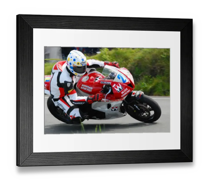 Framed Print : Dan Stewart (Honda) 2011 Supersport TT Framed Print : Dan Stewart (Honda) 2011 Supersport TT