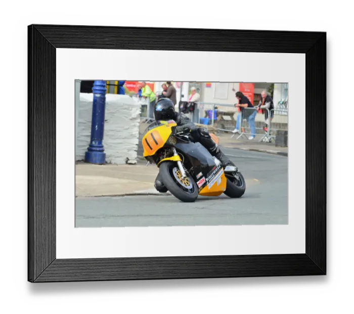 Framed Print : Ken Davis (Honda) 2012 Classic Superbike TT Framed Print : Ken Davis (Honda) 2012 Classic Superbike TT