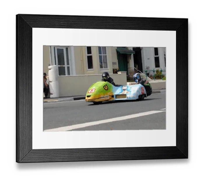Framed Print : Mick Donovan & Colin Smyth (Suzuki) 2011 Sidecar TT Framed Print : Mick Donovan & Colin Smyth (Suzuki) 2011 Sidecar TT