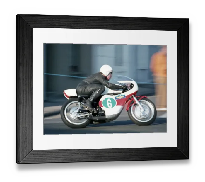 Framed Print : Gerry Mateer (Yamaha) 1975 Lightweight TT Framed Print : Gerry Mateer (Yamaha) 1975 Lightweight TT