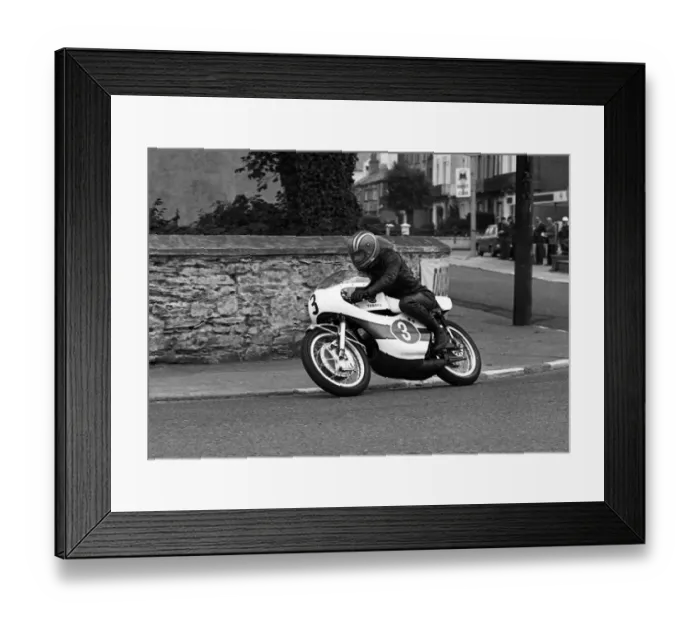 Framed Print : Peter Brooks (Yamaha) 1973 Lightweight Manx Grand Prix Framed Print : Peter Brooks (Yamaha) 1973 Lightweight Manx Grand Prix