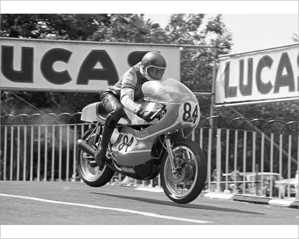 Martin Russell (Rustler BSA) 1975 Classic TT