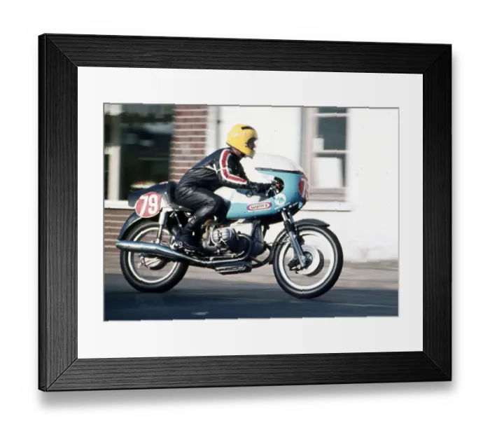 Framed Print : Doug Lunn (BMW) 1975 Production TT Framed Print : Doug Lunn (BMW) 1975 Production TT