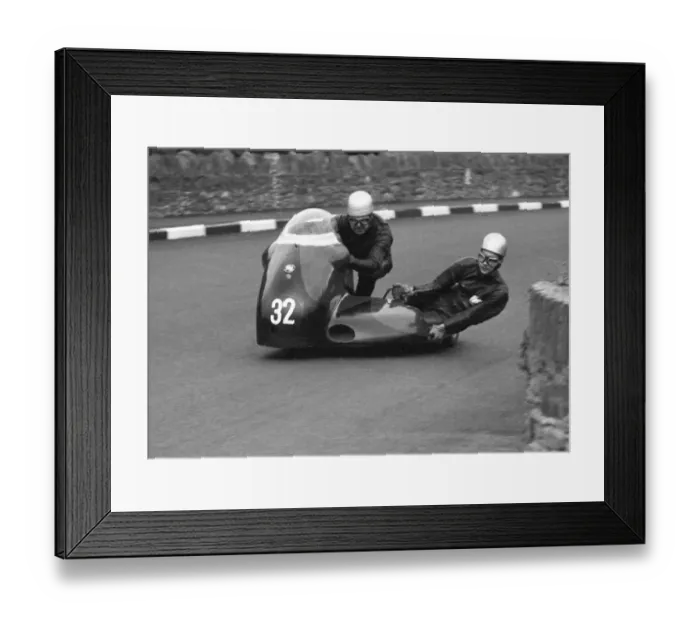 Framed Print : Len Parry & I B Carter (Norton) 1961 Sidecar TT Framed Print : Len Parry & I B Carter (Norton) 1961 Sidecar TT