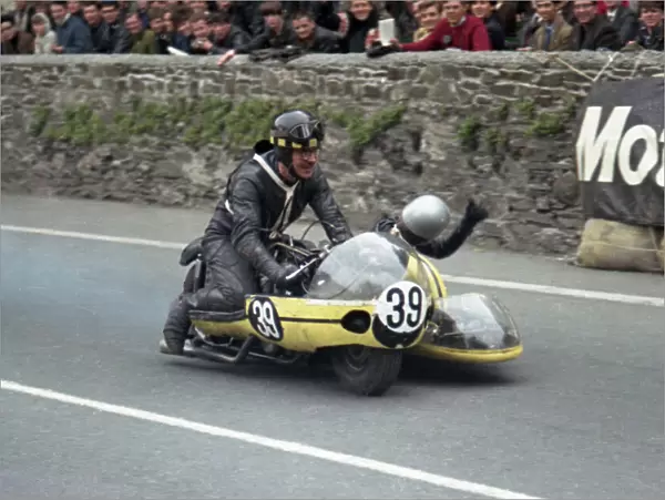 Ian Ablett & J Williams (Norton) 1966 Sidecar TT
