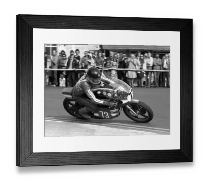Framed Print : Dave Hickman (Maxton Yamaha) 1977 Lightweight Manx Grand Prix Framed Print : Dave Hickman (Maxton Yamaha) 1977 Lightweight Manx Grand Prix