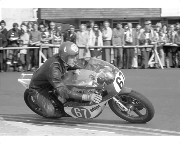 Richard Swallow (Maxton Yamaha) 1977 Lightweight Manx Grand Prix