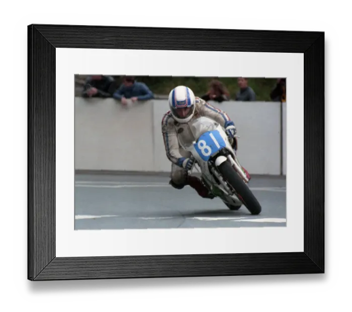 Framed Print : Brian Kneale (Yamaha) 1990 Junior Manx Grand Prix Framed Print : Brian Kneale (Yamaha) 1990 Junior Manx Grand Prix